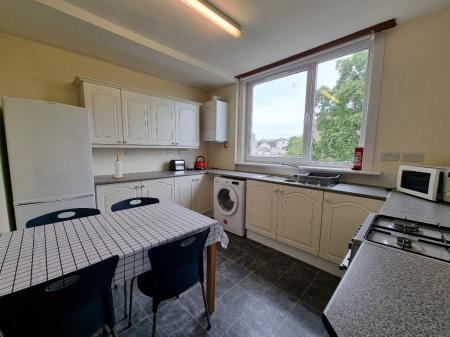2 bedroom Flat to let in Rose Street, City Centre, Aberdeen, AB10
