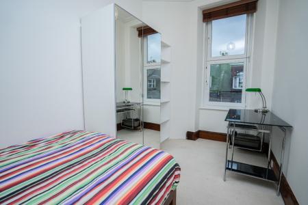 2 bedroom Flat to let in Richmond Terrace, Rosemount, Aberdeen, AB25