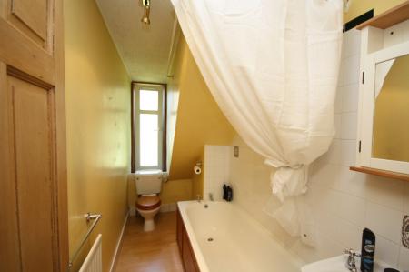 2 bedroom Flat to let in Mount Street, Aberdeen, AB25