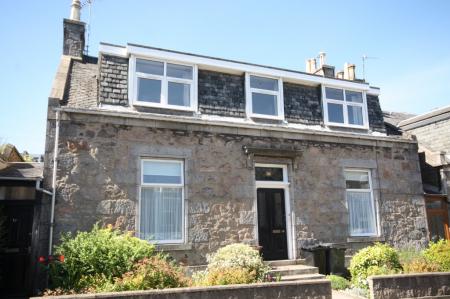2 bedroom Flat to let in Mount Street, Aberdeen, AB25