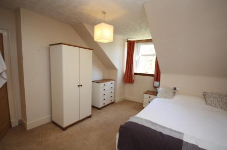2 bedroom Flat to let in Mount Street, Aberdeen, AB25