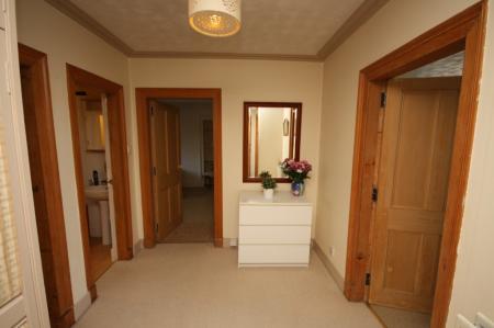2 bedroom Flat to let in Mount Street, Aberdeen, AB25