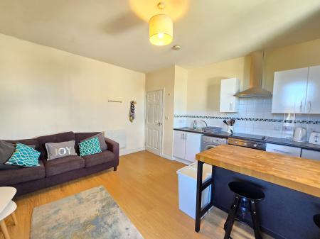 2 bedroom Flat to let in Constitution Street, City Centre, Aberdeen, AB24