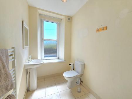 2 bedroom Flat to let in Constitution Street, City Centre, Aberdeen, AB24