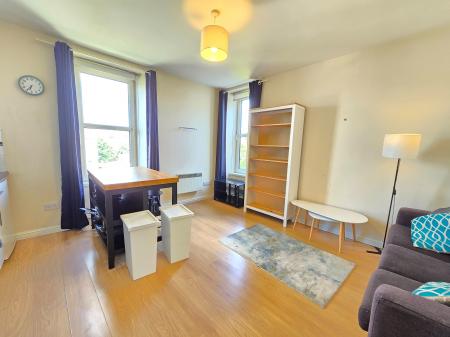 2 bedroom Flat to let in Constitution Street, City Centre, Aberdeen, AB24
