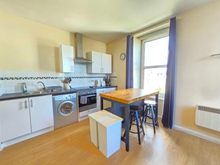 2 bedroom Flat to let in Constitution Street, City Centre, Aberdeen, AB24
