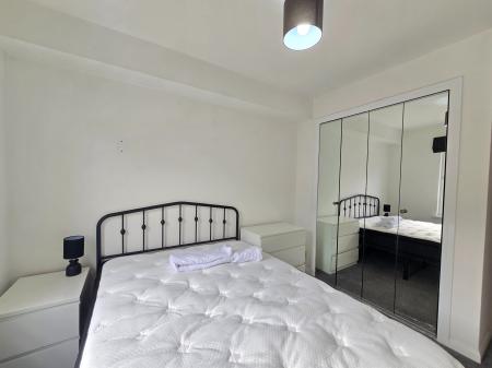 2 bedroom Flat to let in Strawberry Bank Parade, City Centre, Aberdeen, AB11