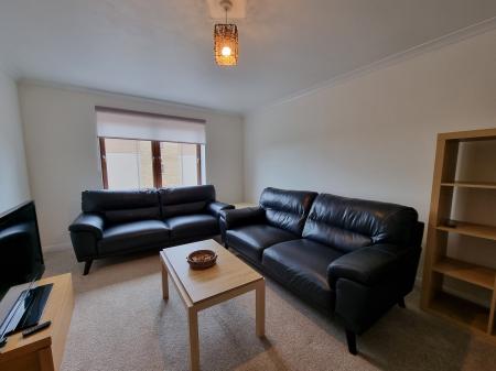 2 bedroom Flat to let in Links View, Linksfield, Aberdeen, AB24