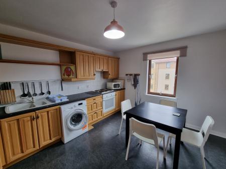 2 bedroom Flat to let in Links View, Linksfield, Aberdeen, AB24