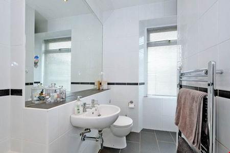 3 bedroom Flat to let in Stanley Street, West End, Aberdeen, AB10