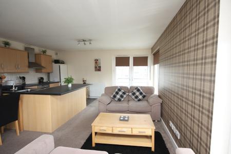 3 bedroom Flat to let in King Street, Aberdeen, AB24