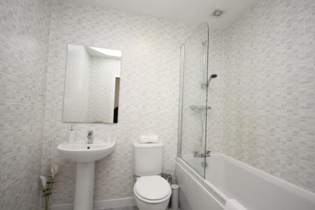 3 bedroom Flat to let in King Street, Aberdeen, AB24