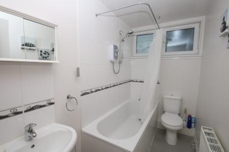 1 bedroom Flat to let in Esslemont Avenue, Rosemount, Aberdeen, AB25