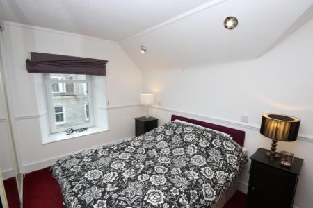 1 bedroom Flat to let in Esslemont Avenue, Rosemount, Aberdeen, AB25