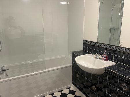 2 bedroom Flat to let in Thorngrove Place, Mannofield, Aberdeen, AB15