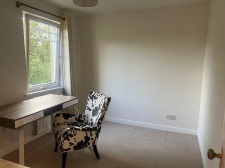 2 bedroom Flat to let in Thorngrove Place, Mannofield, Aberdeen, AB15