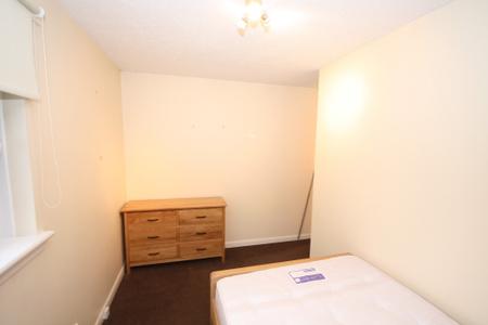 2 bedroom Terraced House to let in Ashwood Parade, Aberdeen, AB22