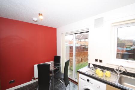 2 bedroom Terraced House to let in Ashwood Parade, Aberdeen, AB22
