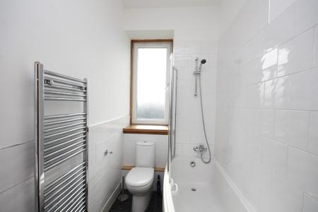 2 bedroom Flat to let in Wallfield Place, Aberdeen, AB25
