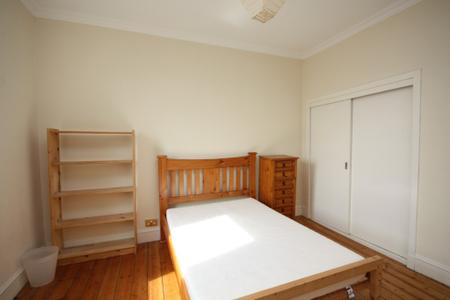 2 bedroom Flat to let in Wallfield Place, Aberdeen, AB25