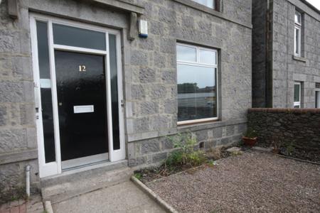 1 bedroom Flat to let in Clifton Road, Aberdeen, AB24