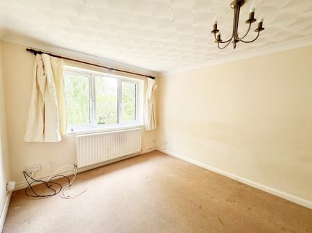 2 bedroom Flat for sale in Bembridge Court, Aldershot