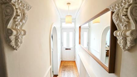 3 bedroom Terraced House for sale in Newport road, Aldershot