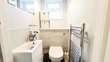 3 bedroom Terraced House for sale in Newport road, Aldershot