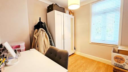 3 bedroom Terraced House for sale in Newport road, Aldershot