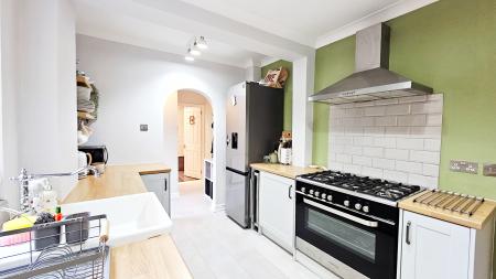 3 bedroom Terraced House for sale in Newport road, Aldershot