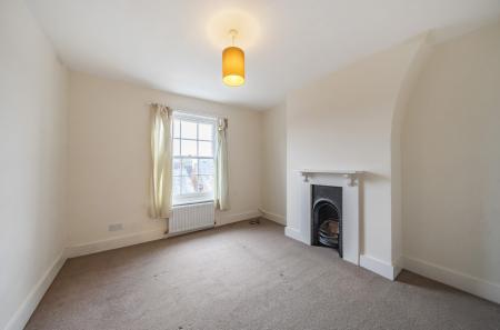 2 bedroom End of terrace house for sale in Magdalen Hill, Winchester