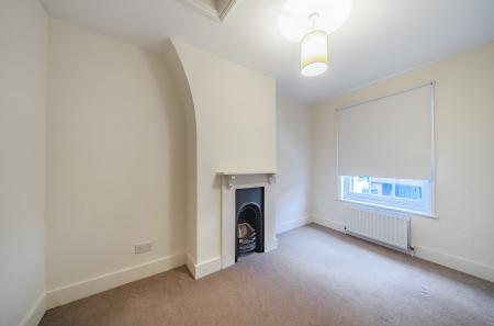 2 bedroom End of terrace house for sale in Magdalen Hill, Winchester