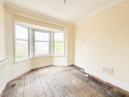 2 bedroom Flat for sale in Queens Road, Aldershot