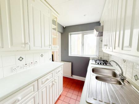 2 bedroom Flat for sale in Queens Road, Aldershot