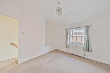 2 bedroom End of terrace house for sale in Old Acre Road, Alton, GU34