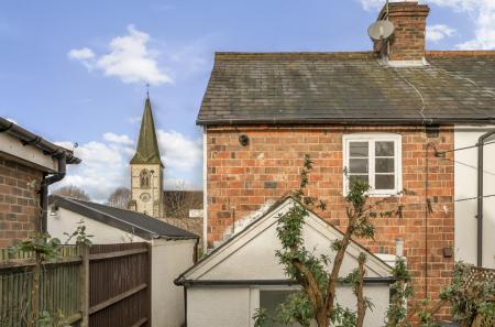 2 bedroom End of terrace house for sale in Old Acre Road, Alton, GU34