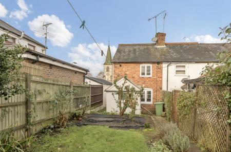 2 bedroom End of terrace house for sale in Old Acre Road, Alton, GU34