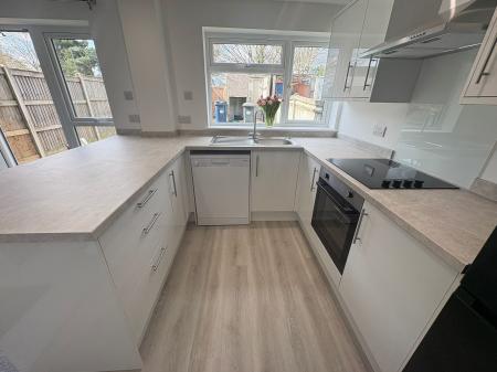 Sandy Hill Road, Farnham, GU9