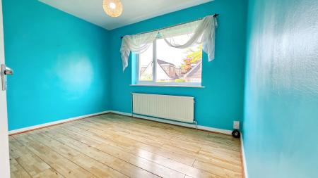 3 bedroom Detached house for sale in Bedford Avenue