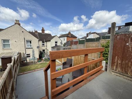 3 bedroom Terraced House to let in Alexandra Road