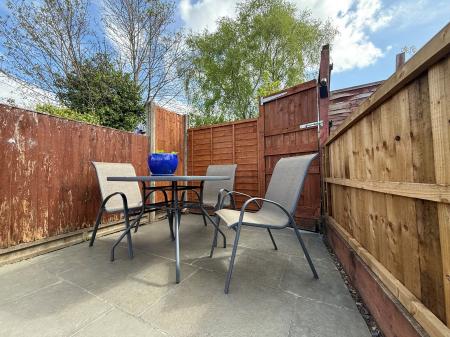 3 bedroom Terraced House to let in Alexandra Road
