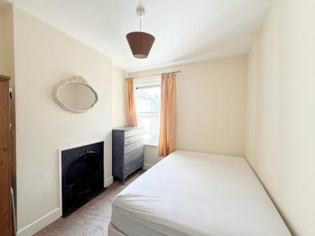 3 bedroom Terraced House to let in Alexandra Road