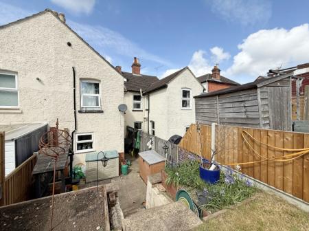 3 bedroom Terraced House to let in Alexandra Road