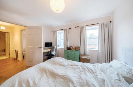 1 bedroom Flat for sale in Frederick Street, Aldershot