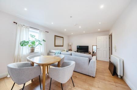 1 bedroom Flat for sale in Frederick Street, Aldershot