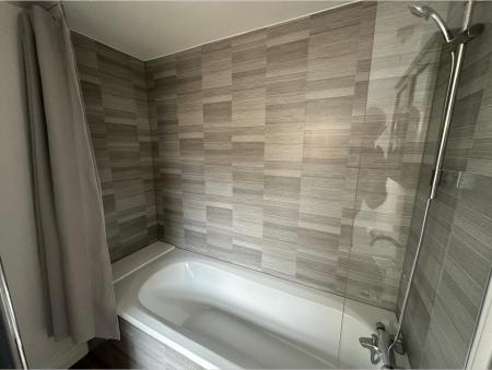 2 bedroom Terraced House to let in Lysons Road, Aldershot