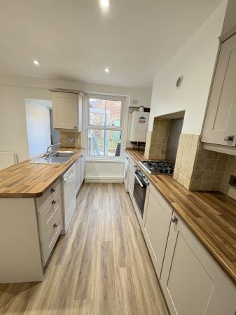 2 bedroom Terraced House to let in Lysons Road, Aldershot