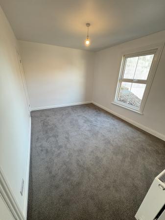2 bedroom Terraced House to let in Lysons Road, Aldershot