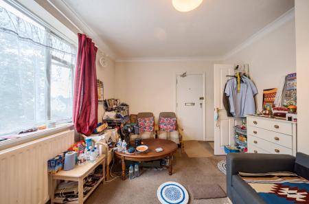 1 bedroom Flat to let in Sandford Court, Aldershot, GU11