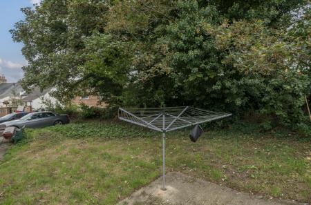 1 bedroom Flat to let in Sandford Court, Aldershot, GU11